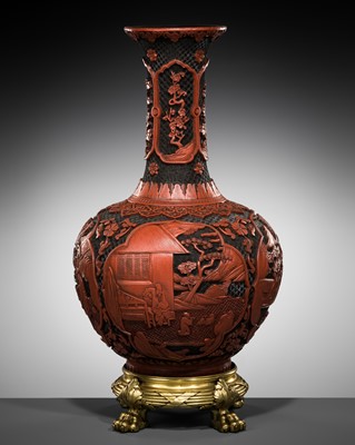 Lot 102 - A LARGE CINNABAR AND BLACK LACQUER BOTTLE VASE, 19TH CENTURY