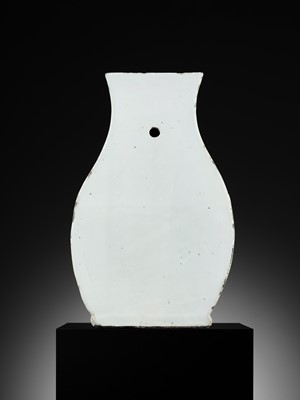 Lot 154 - A FAMILLE VERTE WALL FOUNTAIN, KANGXI PERIOD