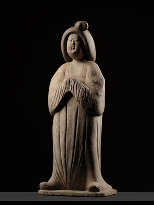 Lot 133 - A MONUMENTAL (102 CM) AND EXTREMELY RARE PAINTED POTTERY FIGURE OF A COURT LADY, TANG DYNASTY