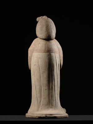 Lot 133 - A MONUMENTAL (102 CM) AND EXTREMELY RARE PAINTED POTTERY FIGURE OF A COURT LADY, TANG DYNASTY