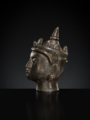 Lot 145 - A SMALL BRONZE HEAD OF CROWNED JAMBHUPATI BUDDHA, ARAKAN STYLE, 18TH-19TH CENTURY OR EARLIER