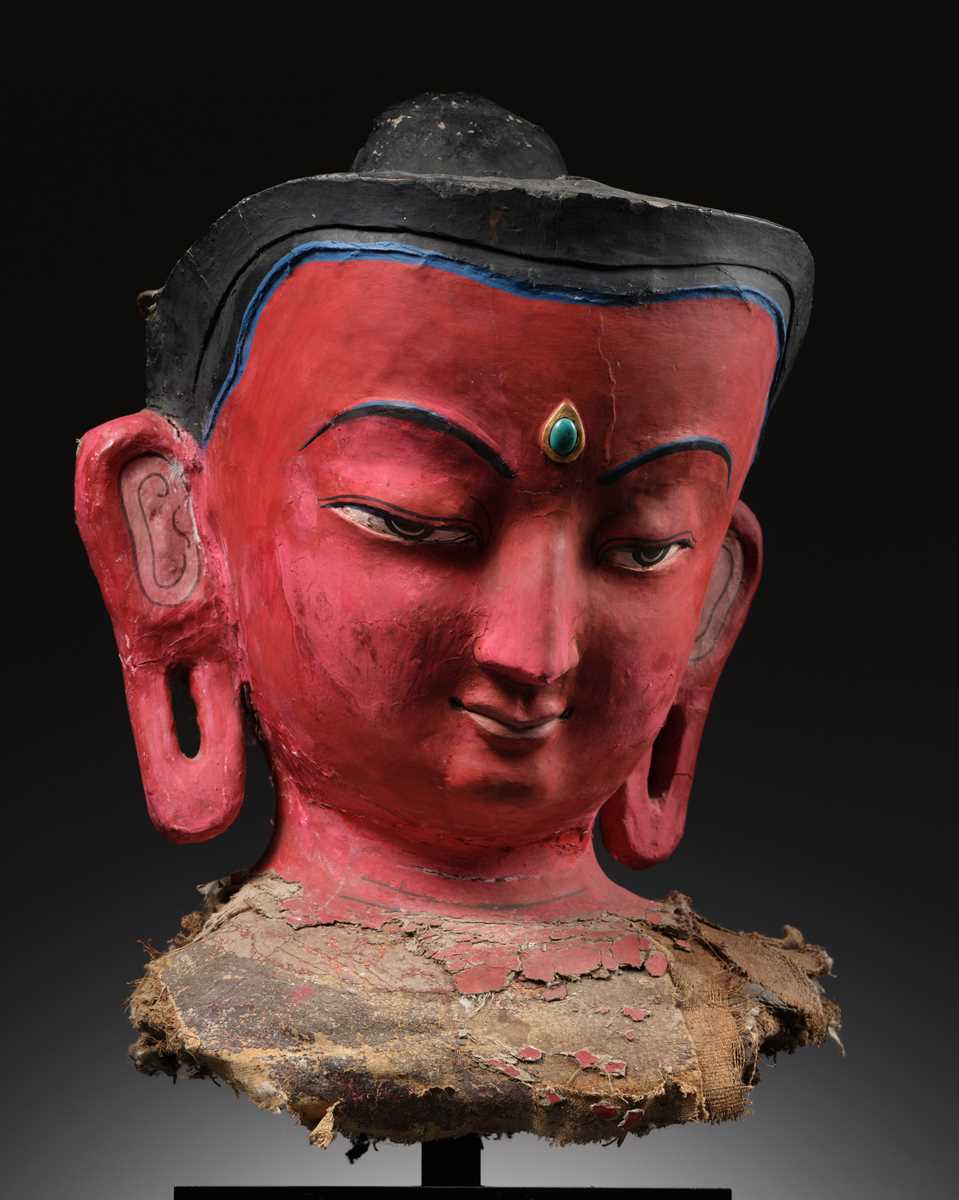 Lot 33 - A LARGE AND EXCEPTIONAL PROCESSIONAL HEAD OF DIPANKARA BUDDHA, SAMYAK DAN, NEPAL, CIRCA 16TH-18TH CENTURY