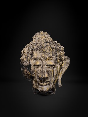 Lot 36 - A LARGE GILT PAPIER-MÂCHÉ PROCESSIONAL HEAD OF BUDDHA, 19TH-20TH CENTURY