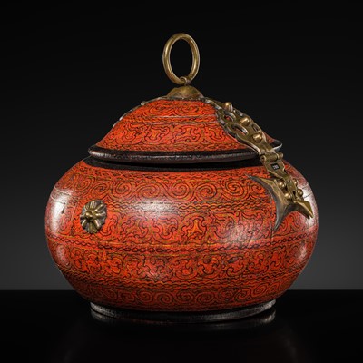 Lot 191 - A BRASS-MOUNTED LACQUERED WOOD BOX, KERALA, 19TH-20TH CENTURY