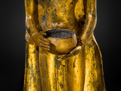 Lot 28 - A RARE GROUP OF FIVE LARGE (156 CM HIGH) GILT-LACQUERED FIGURES OF BUDDHAS, LATE AYUTTHAYA TO EARLY RATTANAKOSIN PERIOD