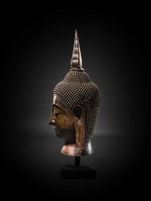 Lot 37 - A MONUMENTAL (106 CM HIGH) BRONZE HEAD OF BUDDHA, AYUTTHAYA STYLE