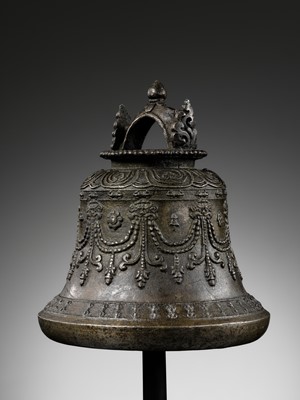 Lot 45 - A BRONZE RITUAL BELL, GHANTA, 17TH-18TH CENTURY