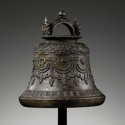 Lot 45 - A BRONZE RITUAL BELL, GHANTA, 17TH-18TH CENTURY