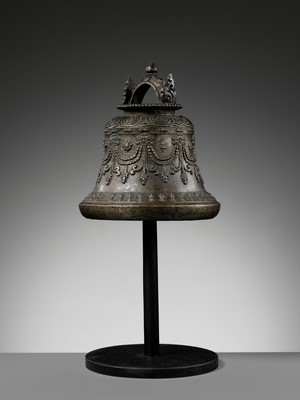 Lot 45 - A BRONZE RITUAL BELL, GHANTA, 17TH-18TH CENTURY