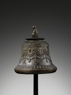 Lot 45 - A BRONZE RITUAL BELL, GHANTA, 17TH-18TH CENTURY