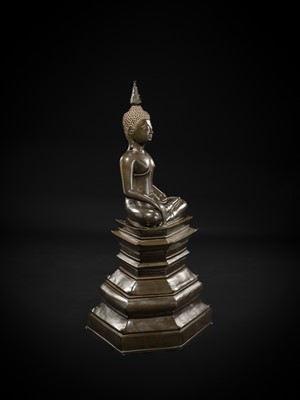 Lot 10 - A VERY LARGE AND IMPORTANT BRONZE FIGURE OF BUDDHA, LAOS, 16TH-17TH CENTURY
