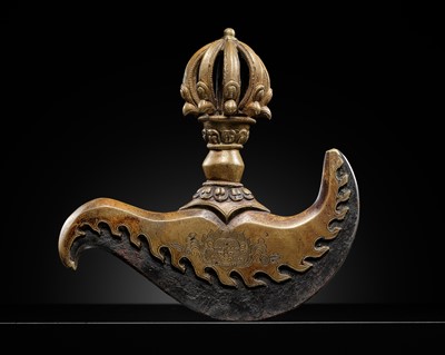 Lot 2 - A BRONZE AND IRON RITUAL CHOPPER, KARTIKA, 16TH-17TH CENTURY