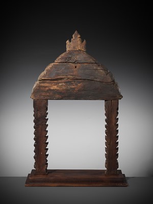 Lot 120 - A WOOD TORANA, NEPAL, CIRCA 16TH - 18TH CENTURY