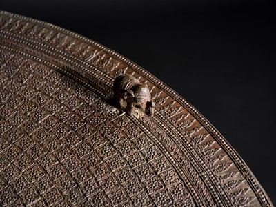 Lot 42 - A MONUMENTAL AND EXTREMELY RARE BRONZE RAIN DRUM, KAREN PEOPLE