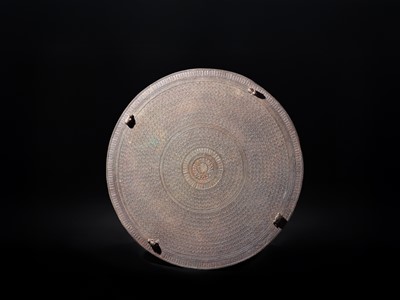 Lot 42 - A MONUMENTAL AND EXTREMELY RARE BRONZE RAIN DRUM, KAREN PEOPLE