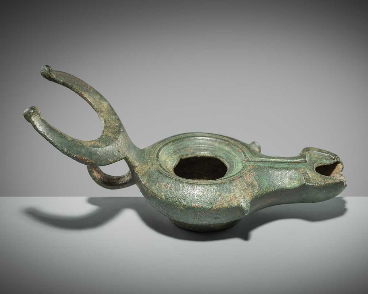 Lot 175 - A ROMAN BRONZE ‘BULL’ LAMP, CIRCA 1ST-2ND CENTURY AD