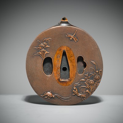 Lot 256 - A BRONZE ‘TSUBA’ SUITEKI (WATER DROPPER), SIGNATURE OF ISHIGURO MASAYOSHI