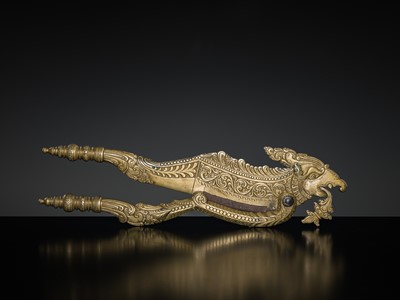 Lot 156 - A BRASS ‘MYTHICAL BIRD’ BETEL NUT CUTTER WITH IRON BLADE, SRI LANKA, 18TH-19TH CENTURY