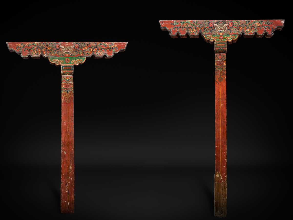 Lot 120 - A PAIR OF POLYCHROME WOOD COLUMNS, TIBET, 18TH-19TH CENTURY