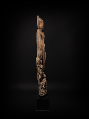 Lot 14 - A MONUMENTAL (187 CM HIGH) HARDWOOD FIGURE OF BUDDHA, PAGAN STYLE, 18TH CENTURY OR EARLIER