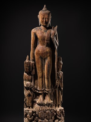 Lot 14 - A MONUMENTAL (187 CM HIGH) HARDWOOD FIGURE OF BUDDHA, PAGAN STYLE, 18TH CENTURY OR EARLIER