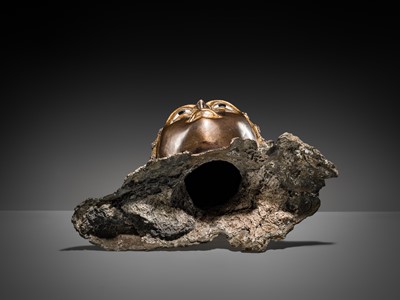 Lot 21 - A RARE AND LARGE GILT-LACQUERED BRONZE BUST OF BUDDHA, EARLY MANDALAY PERIOD