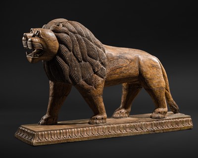 Lot 102 - A LARGE WOOD FIGURE OF A LION, SOUTH INDIA, PROBABLY TAMIL NADU, 19TH-20TH CENTURY