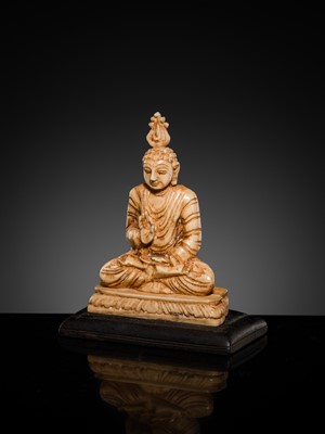 Lot 157 - A GROUP OF THREE MINIATURE IVORY FIGURES OF BUDDHA SHAKYAMUNI, 19TH CENTURY