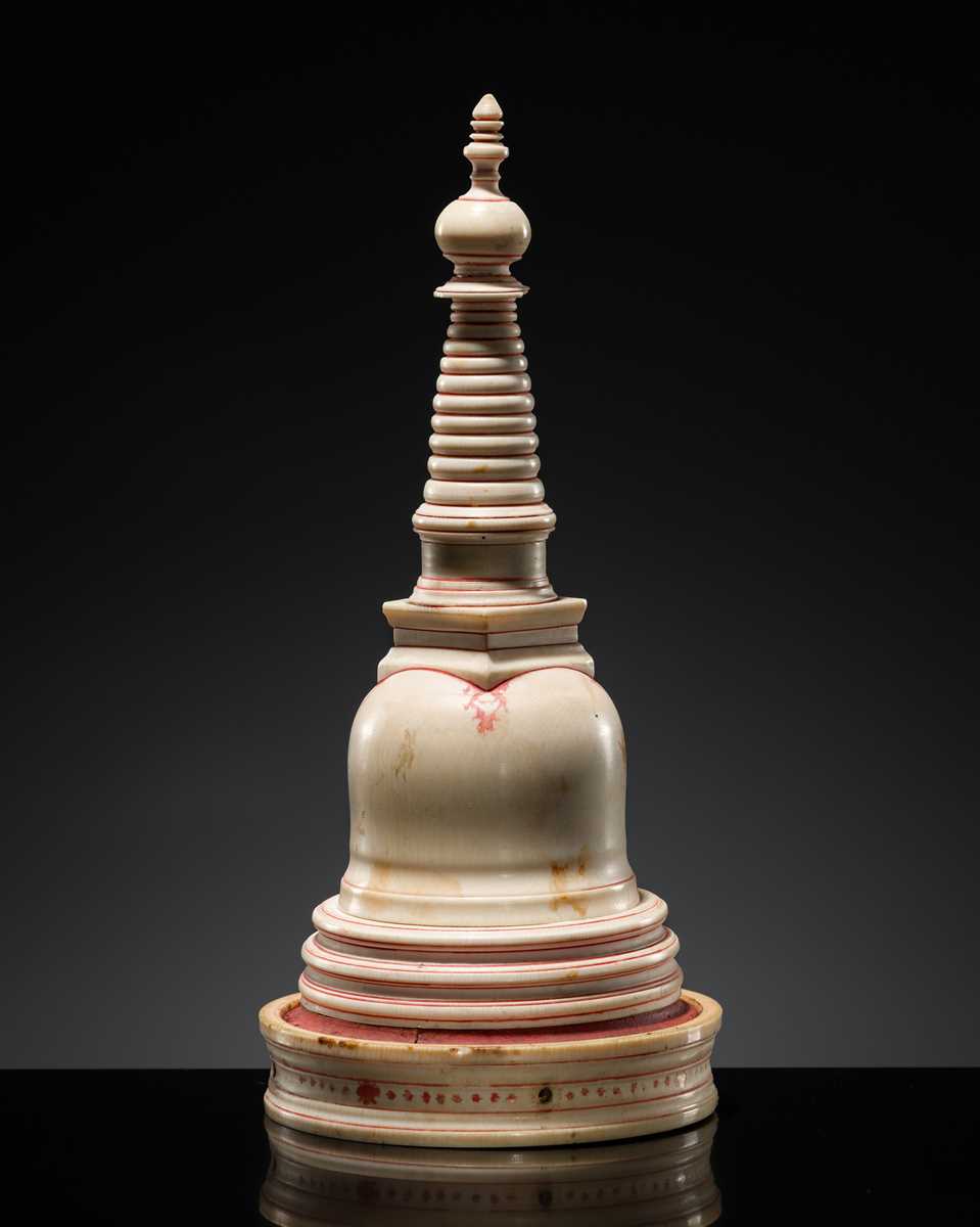 Lot 48 - AN IVORY RELIQUARY IN THE FORM OF A MINIATURE STUPA, KANDY PERIOD, 17TH-18TH CENTURY