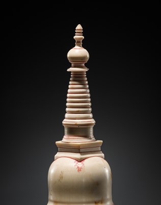 Lot 48 - AN IVORY RELIQUARY IN THE FORM OF A MINIATURE STUPA, KANDY PERIOD, 17TH-18TH CENTURY