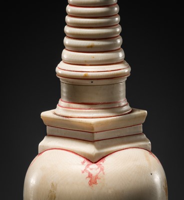Lot 48 - AN IVORY RELIQUARY IN THE FORM OF A MINIATURE STUPA, KANDY PERIOD, 17TH-18TH CENTURY