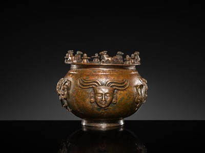 Lot 88 - A SHAIVITE COPPER ALLOY JAR FOR HOLY ASHES, VIBHUTIPATRA, TAMIL NADU, 18TH CENTURY