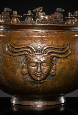 Lot 88 - A SHAIVITE COPPER ALLOY JAR FOR HOLY ASHES, VIBHUTIPATRA, TAMIL NADU, 18TH CENTURY