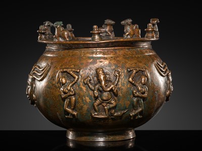 Lot 88 - A SHAIVITE COPPER ALLOY JAR FOR HOLY ASHES, VIBHUTIPATRA, TAMIL NADU, 18TH CENTURY