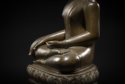 Lot 29 - A MASSIVE BRONZE FIGURE OF BUDDHA SHAKYAMUNI, 18TH-19TH CENTURY