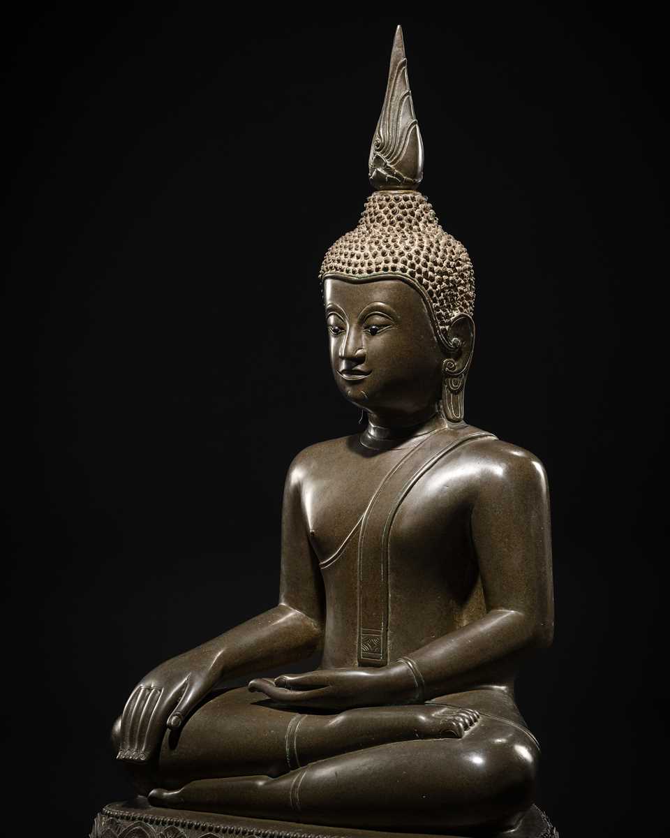 Lot 29 - A MASSIVE BRONZE FIGURE OF BUDDHA SHAKYAMUNI, 18TH-19TH CENTURY