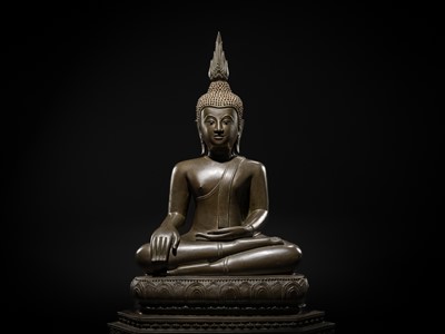 Lot 29 - A MASSIVE BRONZE FIGURE OF BUDDHA SHAKYAMUNI, 18TH-19TH CENTURY