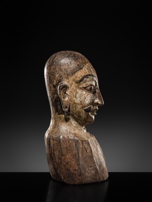 Lot 116 - A RARE CARVED WOOD BUST OF SHIVA, LATE MALLA, THREE KINGDOMS PERIOD