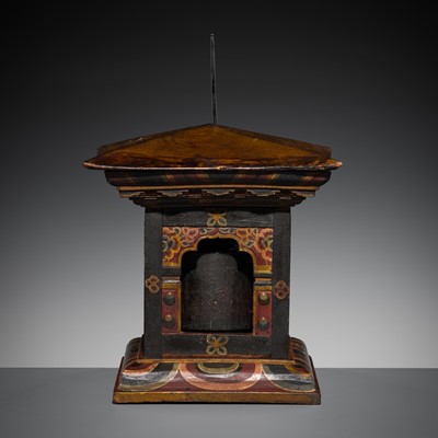 Lot 182 - A FINELY CARVED AND PAINTED WOOD TABLE PRAYER WHEEL, 19TH CENTURY