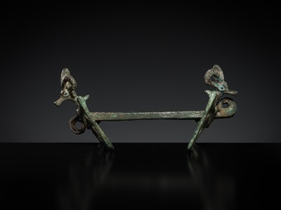 Lot 163 - A BRONZE HORSE BRIDLE WITH ‘IBEX’ CHEEK PIECES, LURISTAN, 9TH-7TH CENTURY BC