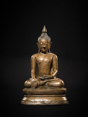 Lot 13 - A LARGE AND EXCEPTIONAL BRONZE FIGURE OF BUDDHA SHAKYAMUNI, SHAN STYLE, 17TH-18TH CENTURY