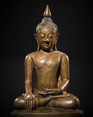 Lot 13 - A LARGE AND EXCEPTIONAL BRONZE FIGURE OF BUDDHA SHAKYAMUNI, SHAN STYLE, 17TH-18TH CENTURY