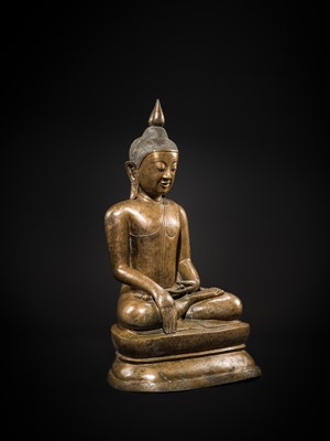 Lot 13 - A LARGE AND EXCEPTIONAL BRONZE FIGURE OF BUDDHA SHAKYAMUNI, SHAN STYLE, 17TH-18TH CENTURY