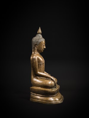 Lot 13 - A LARGE AND EXCEPTIONAL BRONZE FIGURE OF BUDDHA SHAKYAMUNI, SHAN STYLE, 17TH-18TH CENTURY