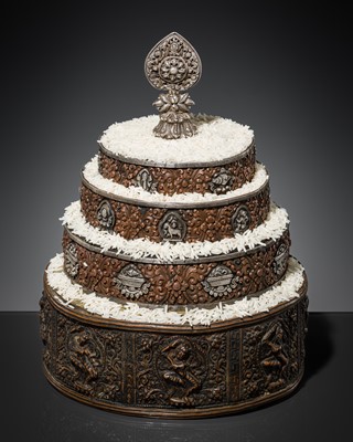 Lot 150 - A FINE REPOUSSÉ SILVER AND COPPER GRAIN MANDALA SET, TIBET, 19TH CENTURY