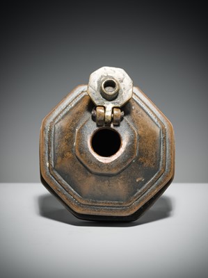 Lot 185 - A BRONZE ‘PAGODA’ INKWELL, DECCAN, 19TH CENTURY