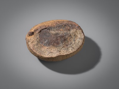 Lot 142 - A RARE SMALL SANDSTONE FIGURE OF A TURTLE, ANGKOR PERIOD, 12TH-14TH CENTURY