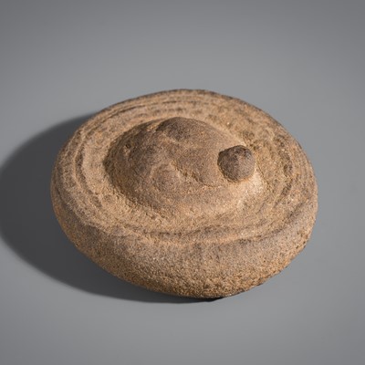 Lot 142 - A RARE SMALL SANDSTONE FIGURE OF A TURTLE, ANGKOR PERIOD, 12TH-14TH CENTURY