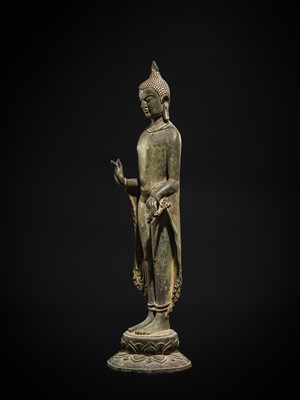 Lot 12 - A RARE AND LARGE BRONZE FIGURE OF BUDDHA, PAGAN STYLE