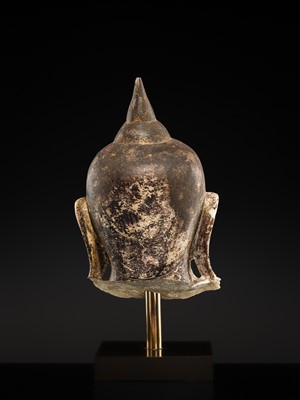 Lot 146 - A BLACK-LACQUERED WHITE MARBLE HEAD OF BUDDHA, SHAN STYLE, 18TH-19TH CENTURY